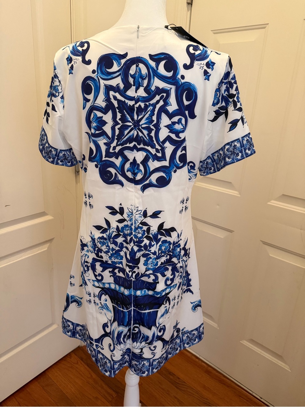 NWT Women's White and Blue Printed Short Sleeve Dress Size XXL - Picture 2 of 11